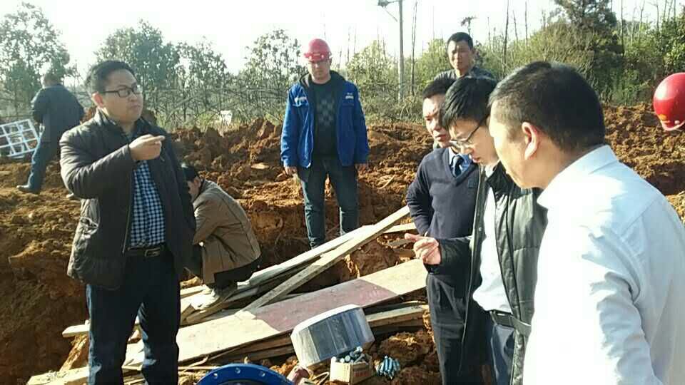 導(dǎo)現(xiàn)場(chǎng)指揮安裝